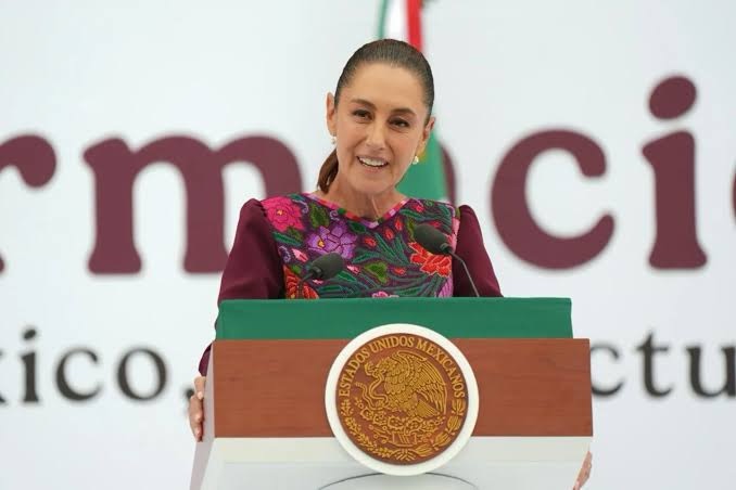 Claudia Sheinbaum Presenta su Primer Informe de Gobierno en el Zócalo, Enfatizando Justicia y Transformación