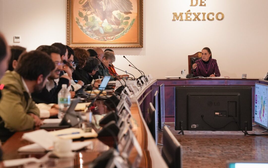 En Palacio Nacional dimos seguimiento al Plan Michoacán por la paz y la justicia. Fortalecemos la seguridad y el bienestar en la entidad.