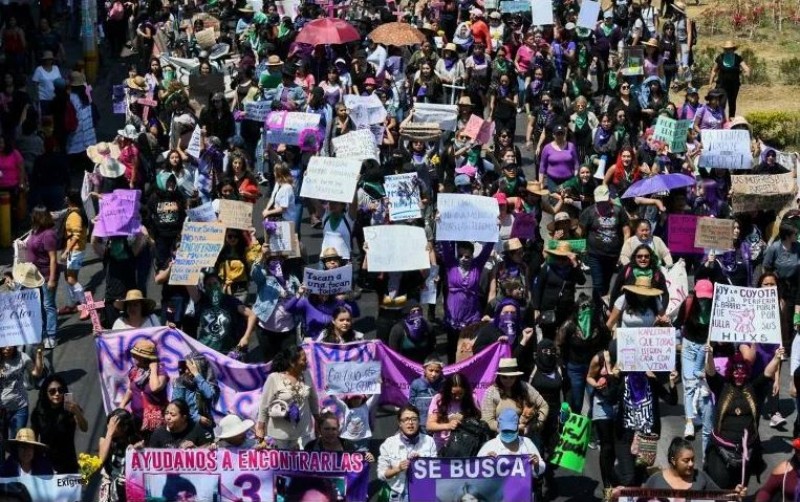 Marchan en distintos estados de la Reública por Día de la Mujer