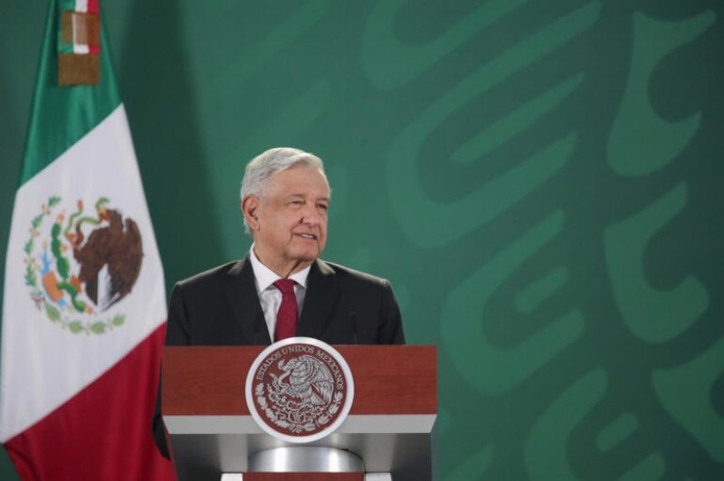 Ni un paso atrás en desterrar la corrupción: presidente AMLO