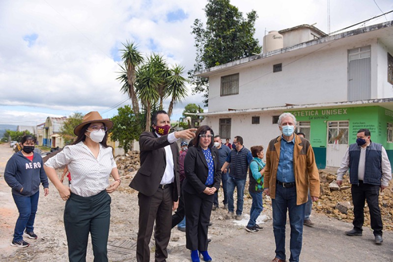 Con apoyo del Gobierno Estatal se pavimentará la calle Rafael Valenzuela