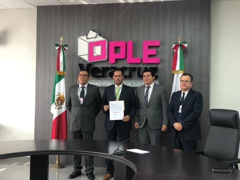 Todos por Veracruz, primera organización en solicitar al OPLE su registro como Partido Político