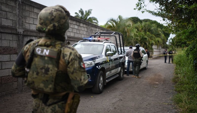 Hallan ocho cadáveres torturados en rancho de Huetamo, Michoacán