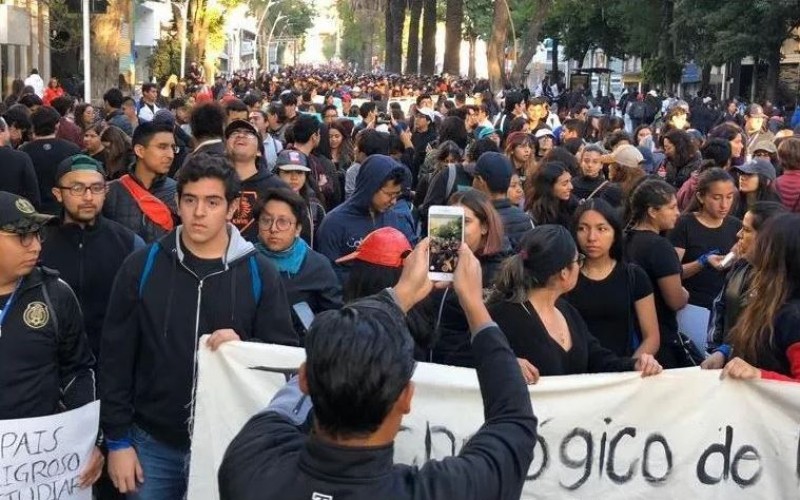 Realizan mega marcha en Puebla para exigir seguridad