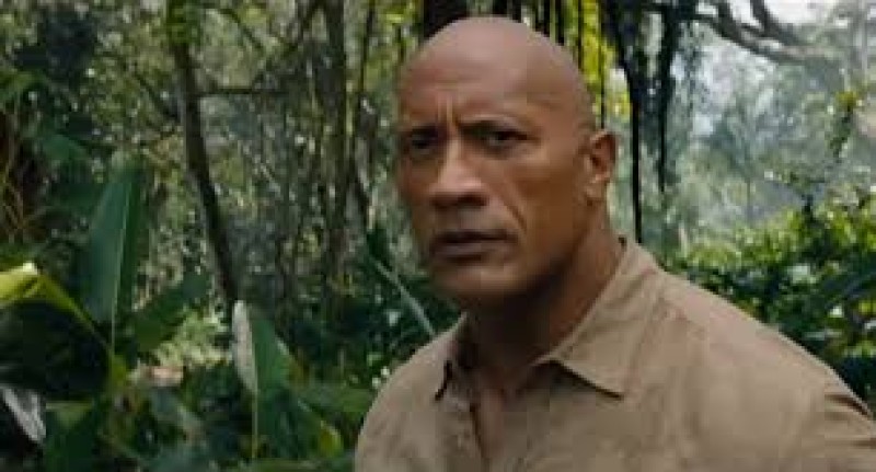 ‘Jumanji’ regresa a la cima; supera a ‘Star Wars’ en taquilla