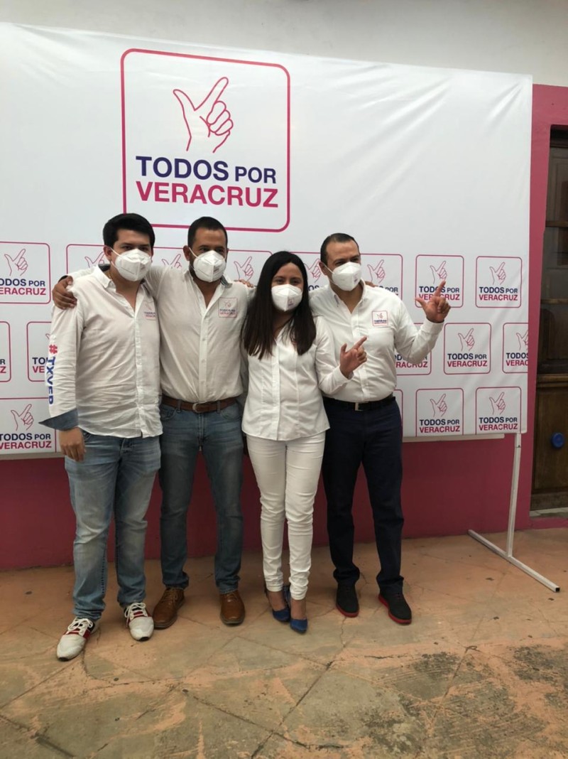 Se registran Irving Vite, Belinda Grajalas y Victor Argüelles ante Todos Por Veracruz