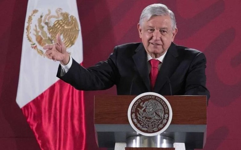 ¿Por qué López Obrador quiere terminar con los ‘puentes’ escolares?