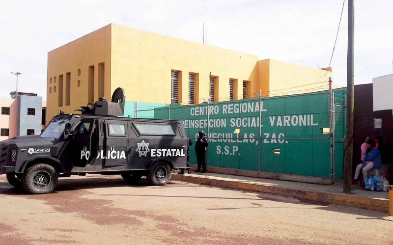 Cascarita entre integrantes de los zetas y cdg, termina con 16 muertos en un penal de zacatecas