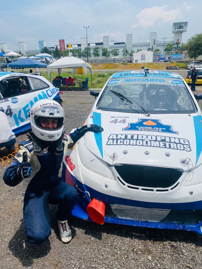 Brillante participación de Laura Sanz en el Autódromo EcoCentro de Querétaro