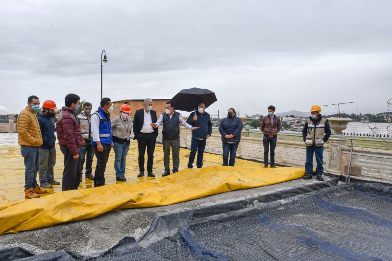 Supervisan obra de rehabilitación en el parque Benito Juárez