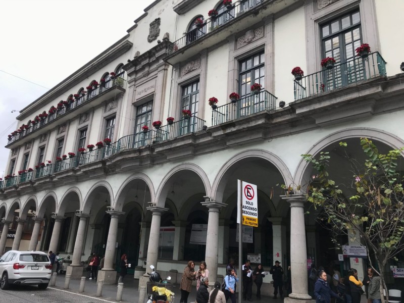 Sindicalizados del Ayuntamiento de Xalapa denuncian retraso salarial