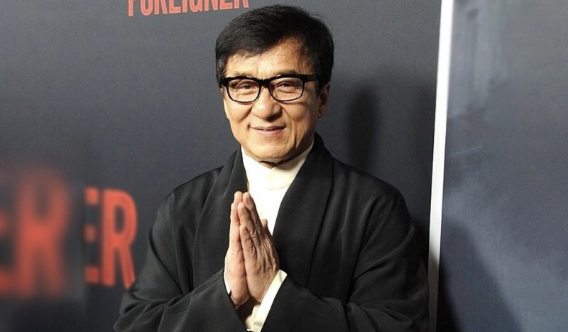 Jackie Chan hace oferta millonaria por la vacuna contra el coronavirus