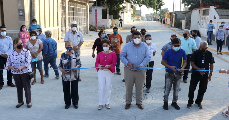 Gobierno de Tuxpan da resultados positivos; inaugura la pavimentación de la calle Ruiz Cortines