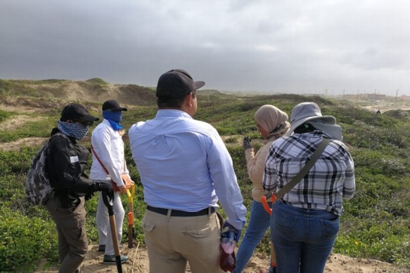 Reanudarán búsqueda de desaparecidos en dunas del malecón de Coatzacoalcos, Veracruz