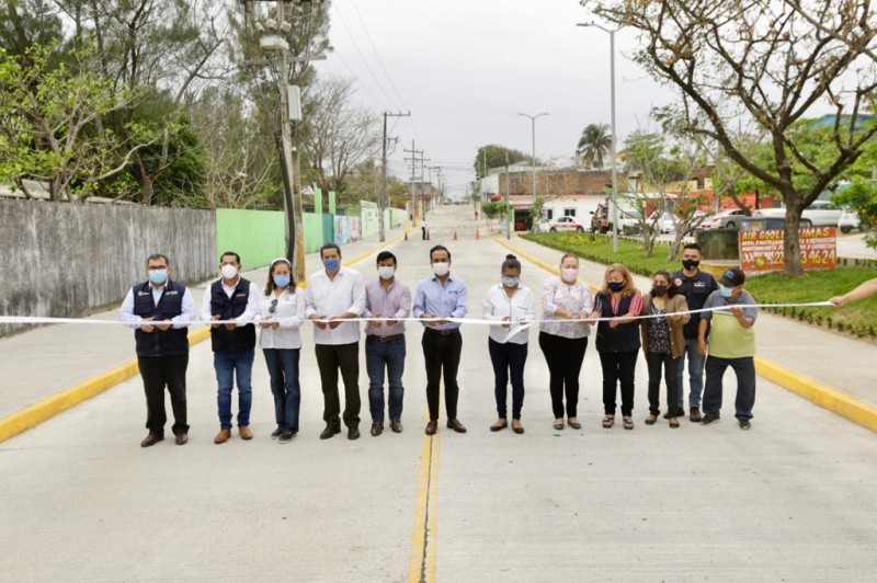 Inaugura Alcalde Fernando Yunes Márquez avenida Adolfo Sugasti, con inversión de más de 38 mdp