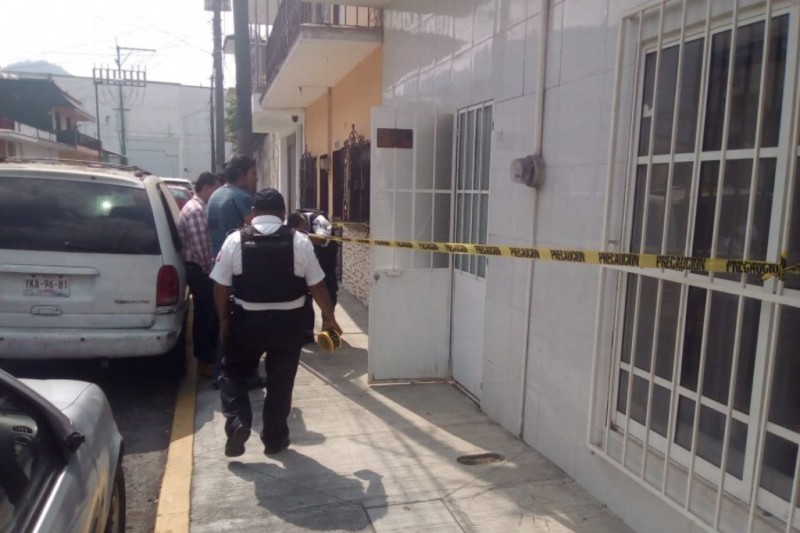 Hallan cuerpo de mujer al interior de su vivienda en Orizaba, Veracruz