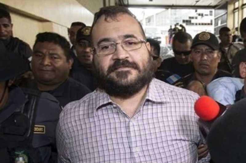 Impugna Unidad de Inteligencia Financiera amparo a Javier Duarte